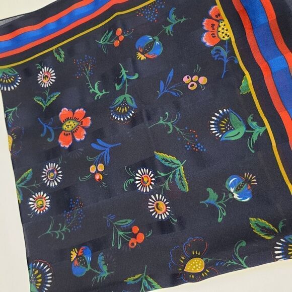 Vintage LEONARD Silk Floral Paris square scarf - Picture 3 of 7